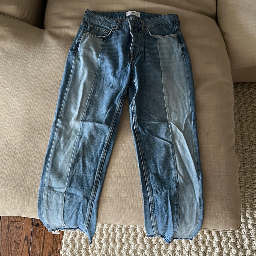 Mango jeans.